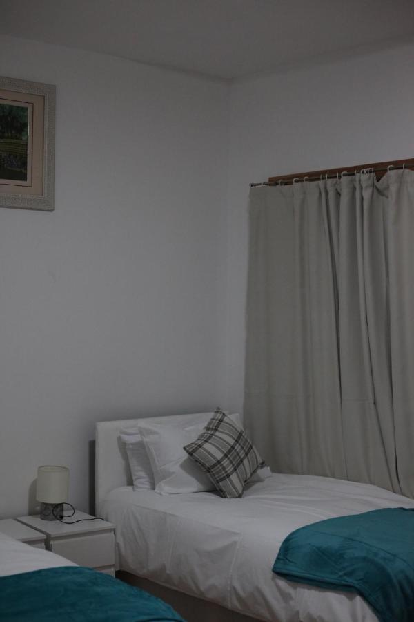 לונדון Oyo New City Lodge מראה חיצוני תמונה